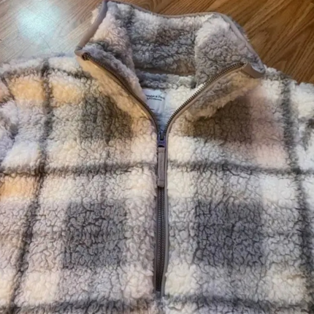 Abercrombie & Fitch Sherpa Half Zip Pullover Size XX Large - Women | Color grey